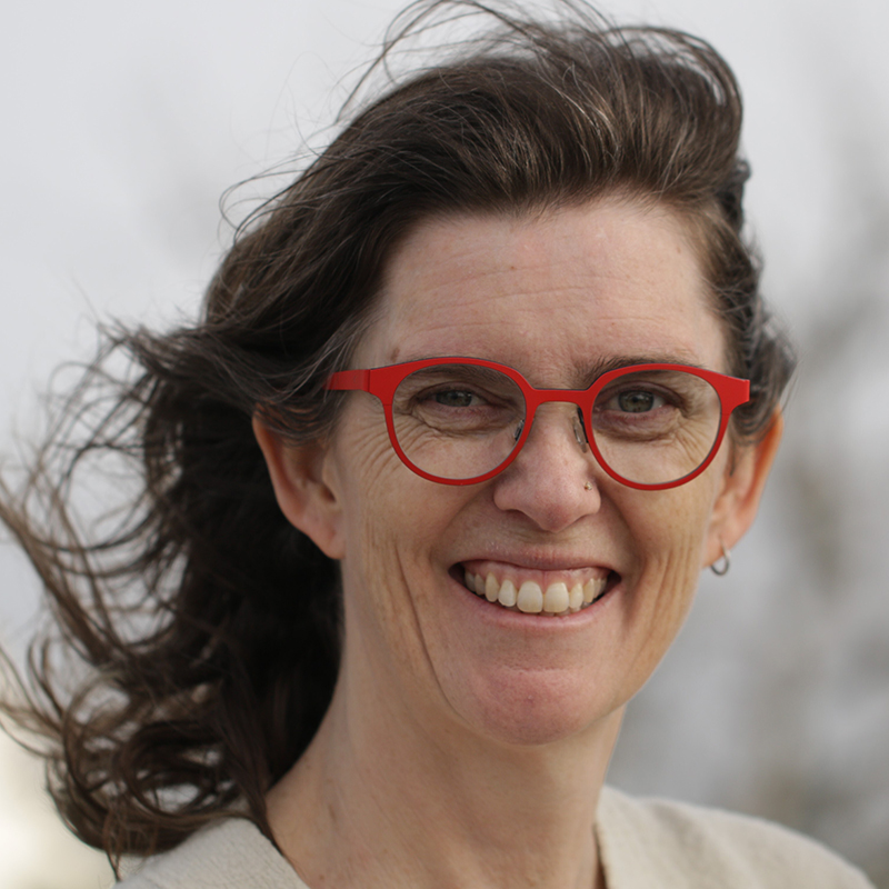 251109_Rachel_Portraitbild